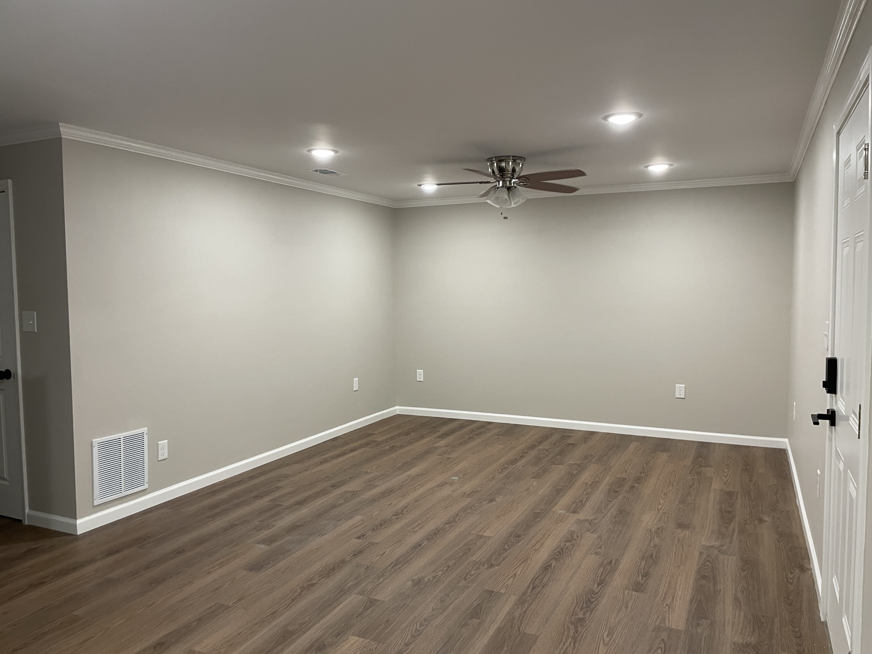 604 East Kingshighway - 6